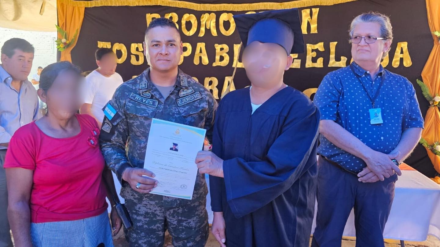 privados de libertad culminan estudios en Comayagua y La Paz como parte de la Promoción José Pablo Zelaya 2025